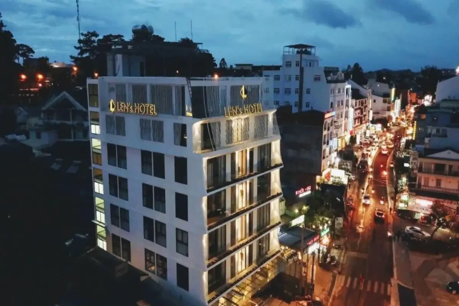 Len's Hotel