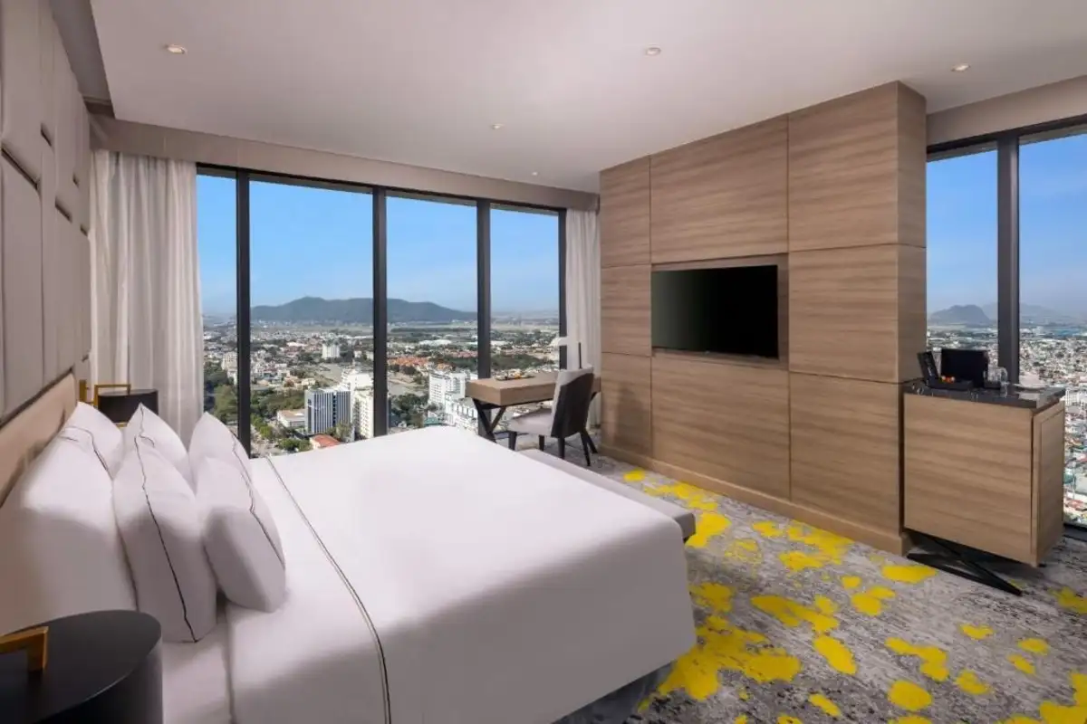 THE LEVEL – Premium Corner Room