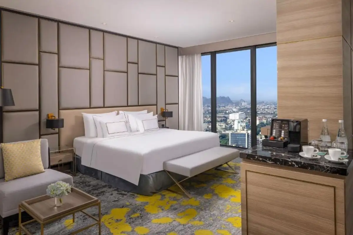 THE LEVEL – Premium Corner Room