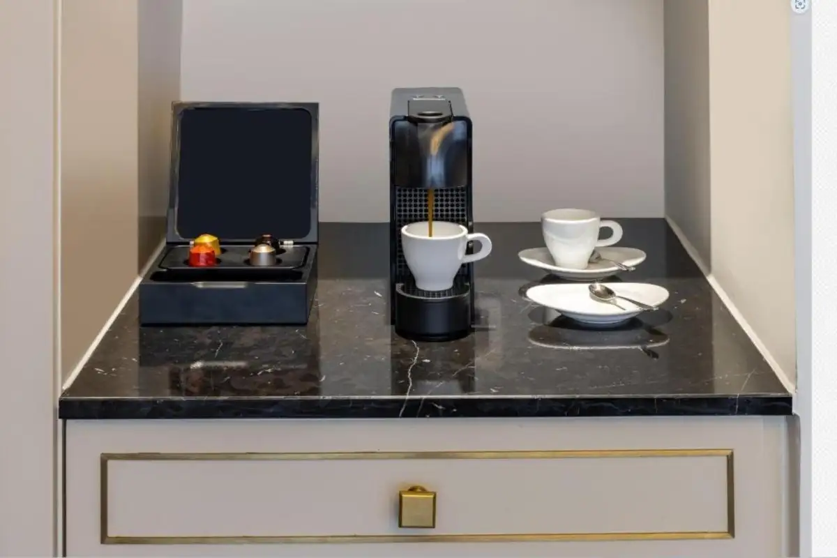 THE LEVEL – Premium Corner Room