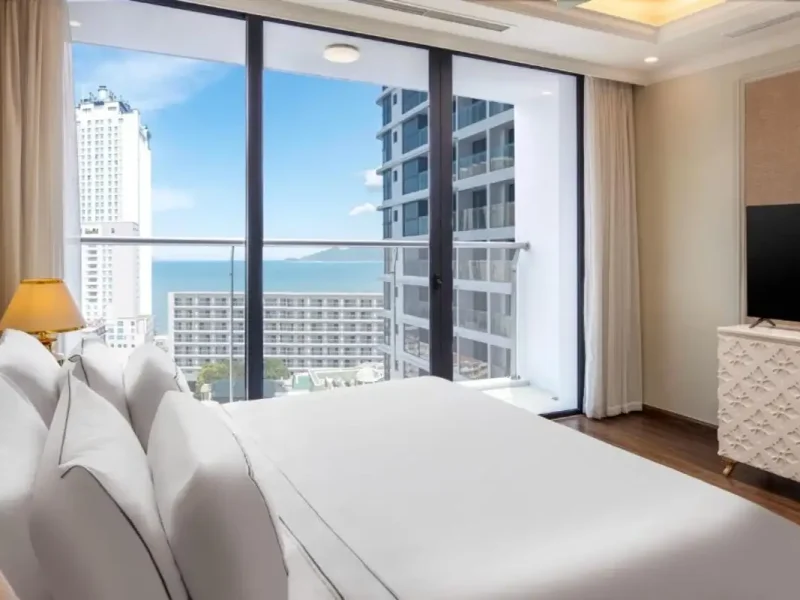 Suite 1 Bedroom