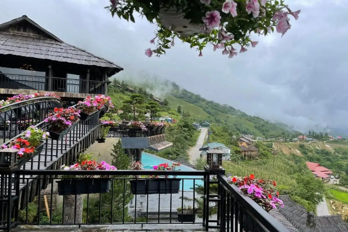 Hmong King Panorama