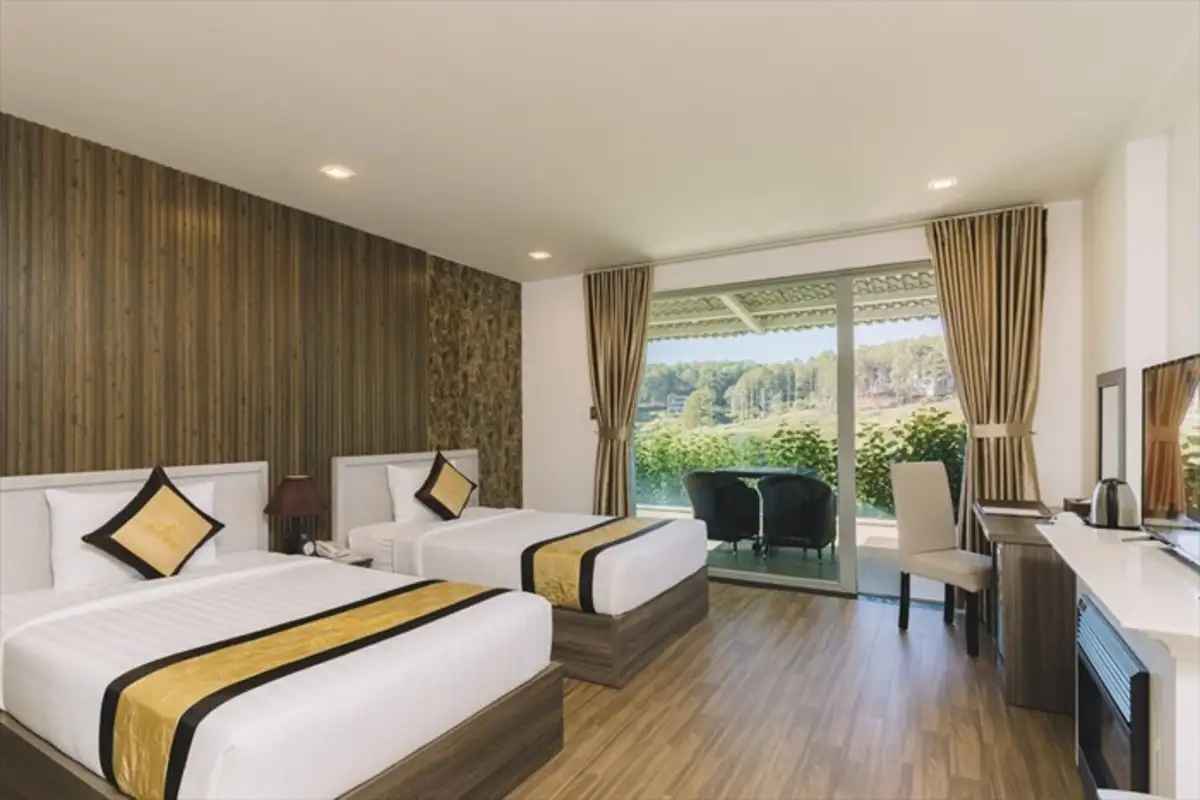 Villa 8 Bedrooms