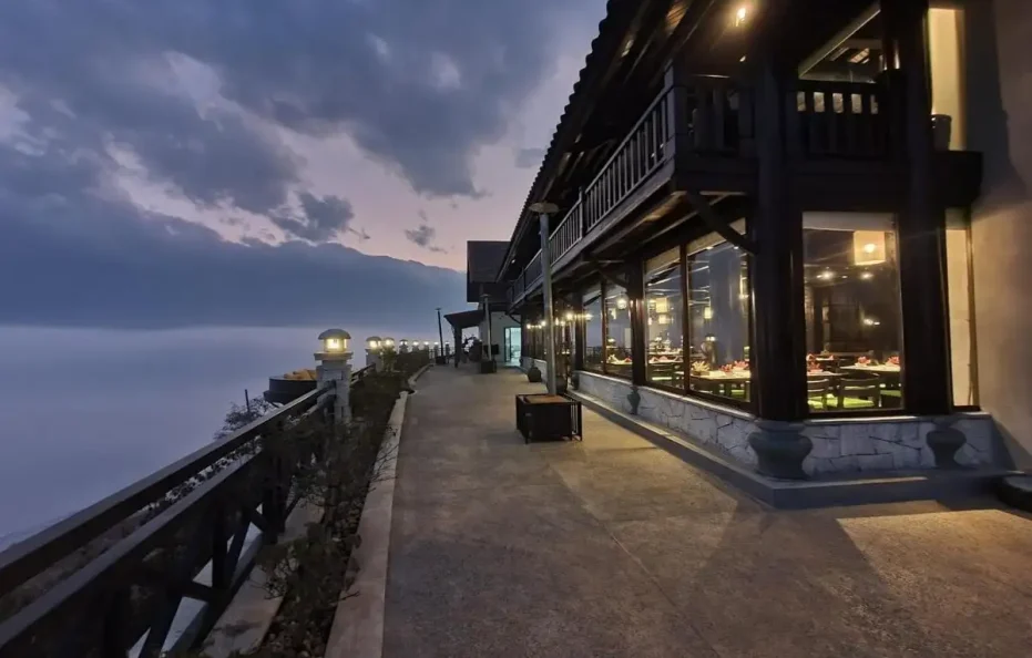 Ville De Mont Mountain Resort