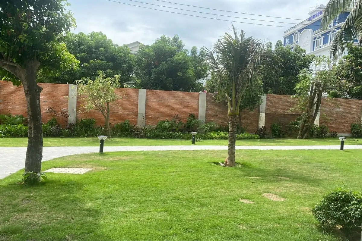 Hình ảnh minh họa: Hillside Room (block E)