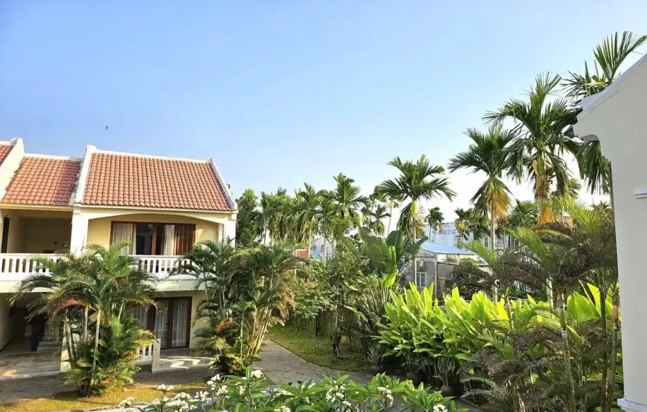 Deluxe Double Near Pool