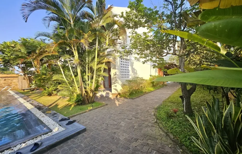 Deluxe Double Near Pool
