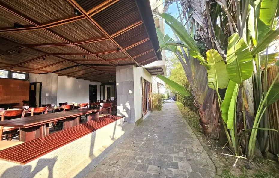 Deluxe Double Near Pool
