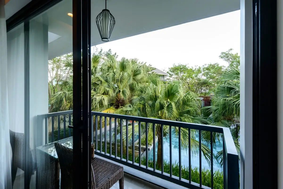 Hình ảnh minh họa: Deluxe Pool View With Balcony
