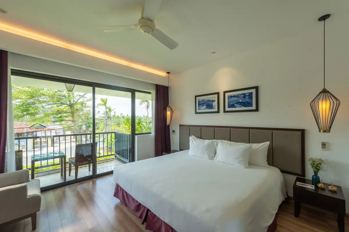 Hình ảnh minh họa: Superior City With Balcony