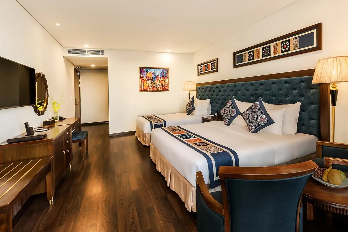 Hình ảnh minh họa: Balcony Triple Sea Front