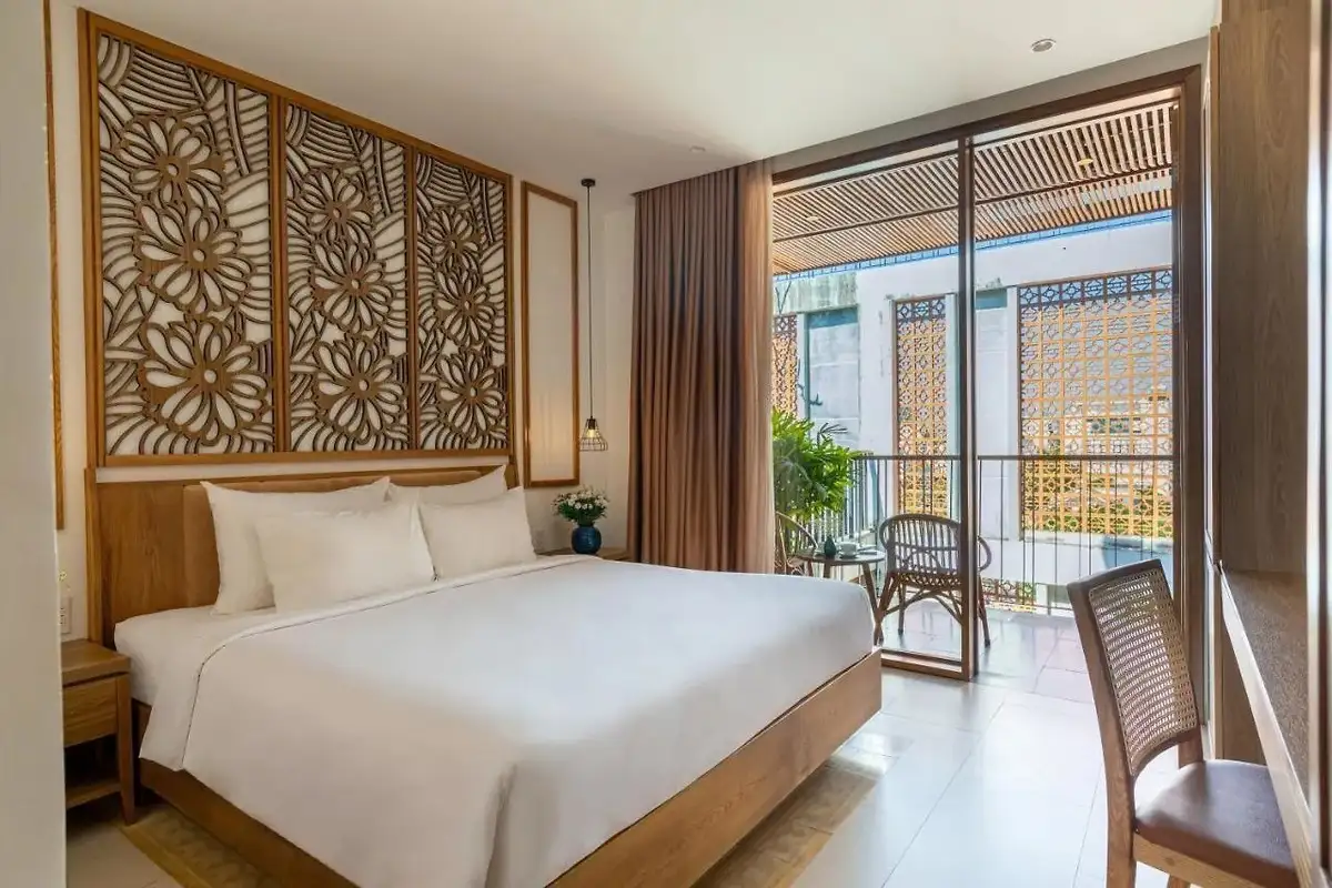 Hình ảnh minh họa: Deluxe Double Room With Balcony And Garden View