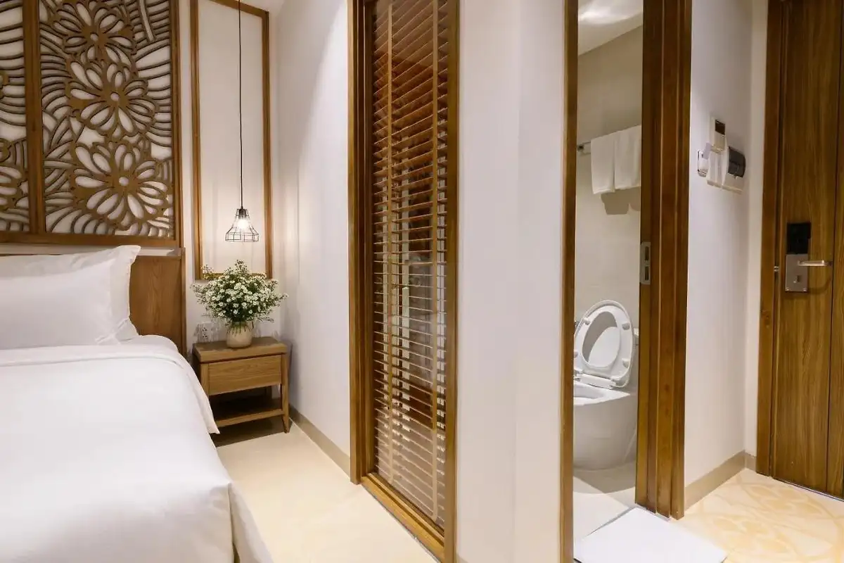 Hình ảnh minh họa: Deluxe Double Room With Balcony And Pool View