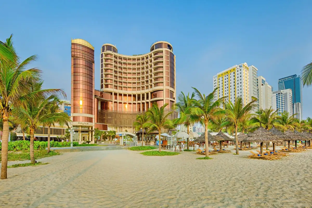 Holiday Beach Hotel Danang