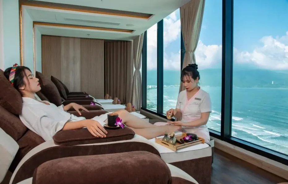Sala Danang Beach Hotel