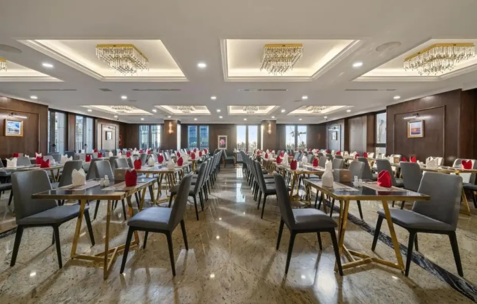 Golden Lotus Luxury Hotel Da Nang