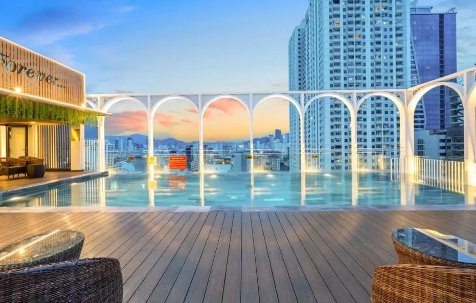 Golden Lotus Luxury Hotel Da Nang