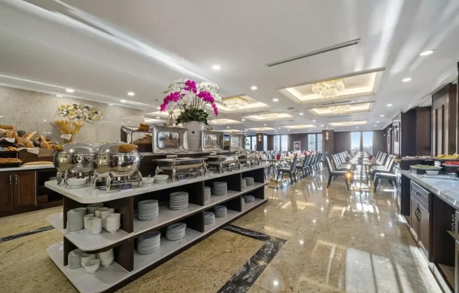Golden Lotus Luxury Hotel Da Nang