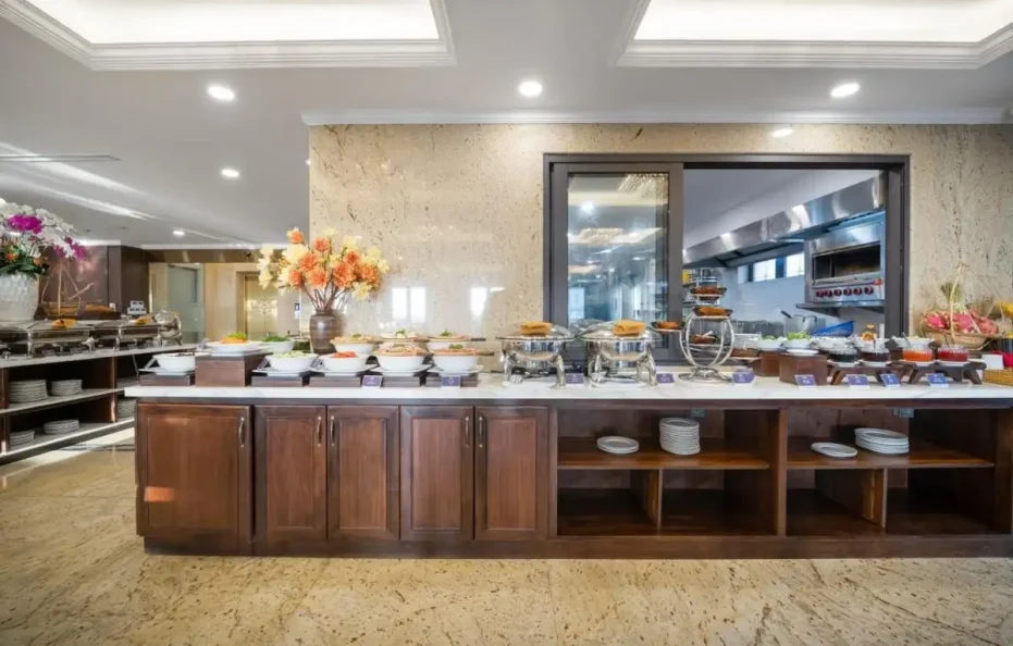 Golden Lotus Luxury Hotel Da Nang