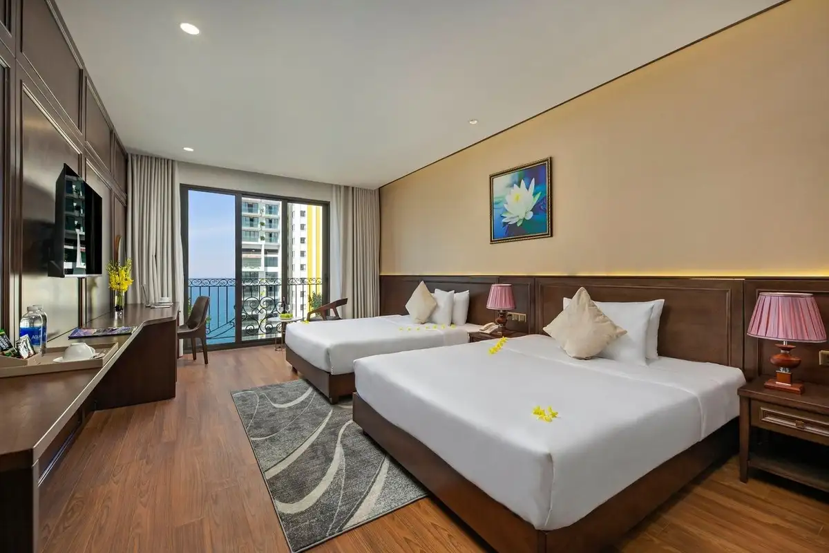 Hình ảnh minh họa: Suite Family City View With Balcony