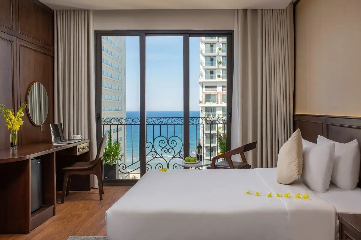 Hình ảnh minh họa: Suite Family City View With Balcony
