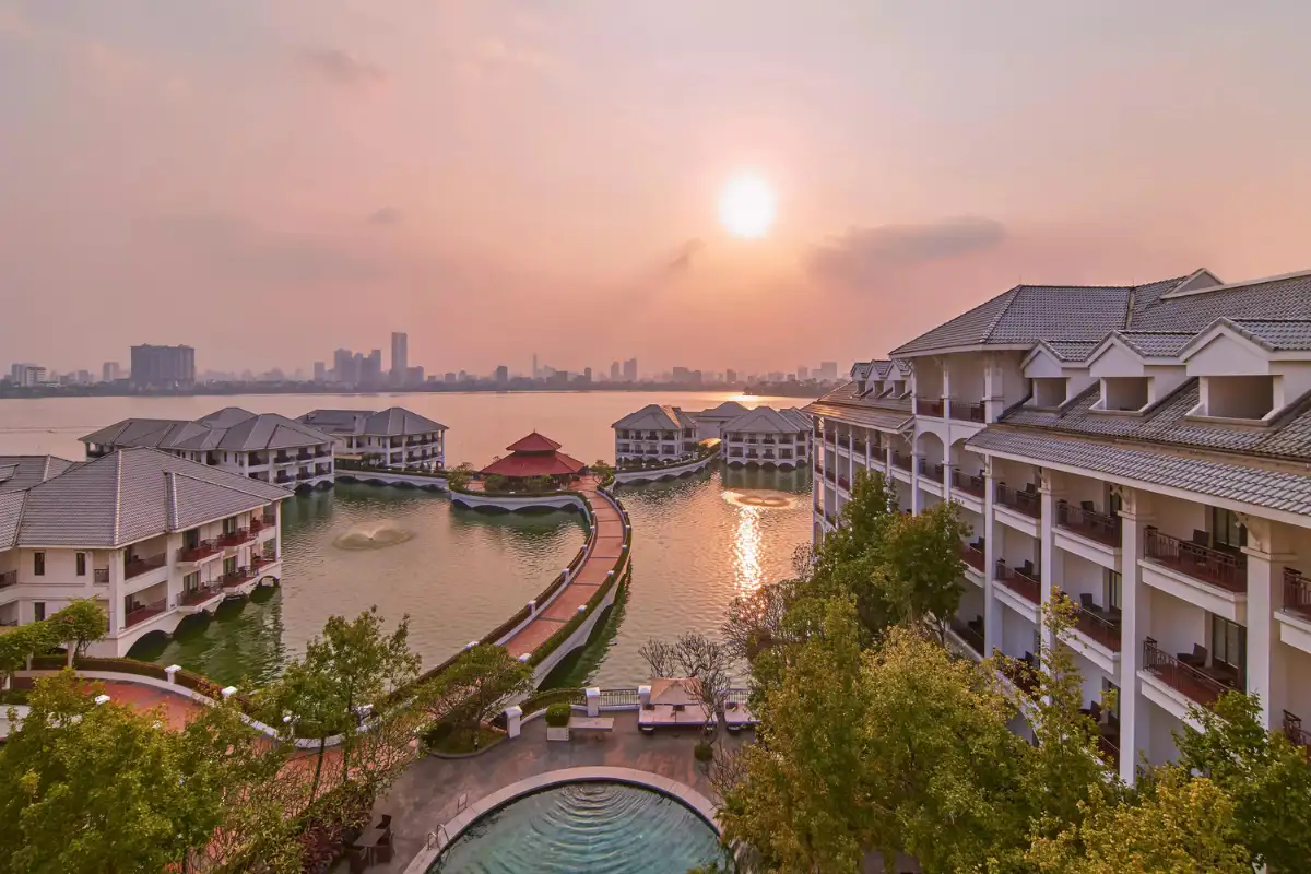 Khách sạn InterContinental Hanoi Westlake