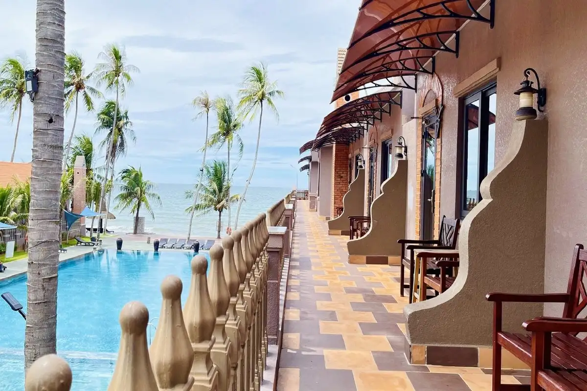 Hình ảnh minh họa: Deluxe Pool View Double