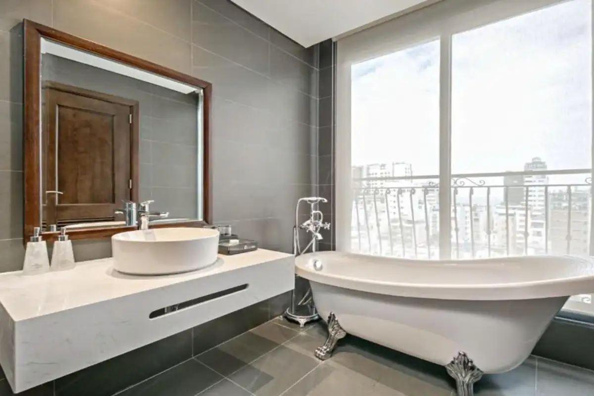 Hình ảnh minh họa: Deluxe Dbl City View With Bathtub