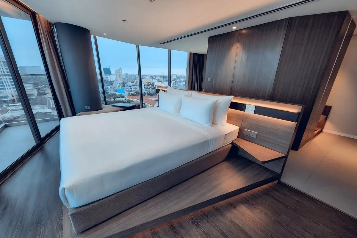 Hình ảnh minh họa: Suites Balcony City View