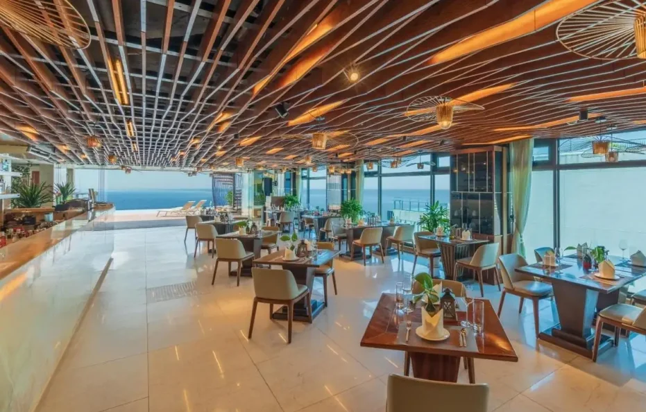 Mandila Beach Hotel