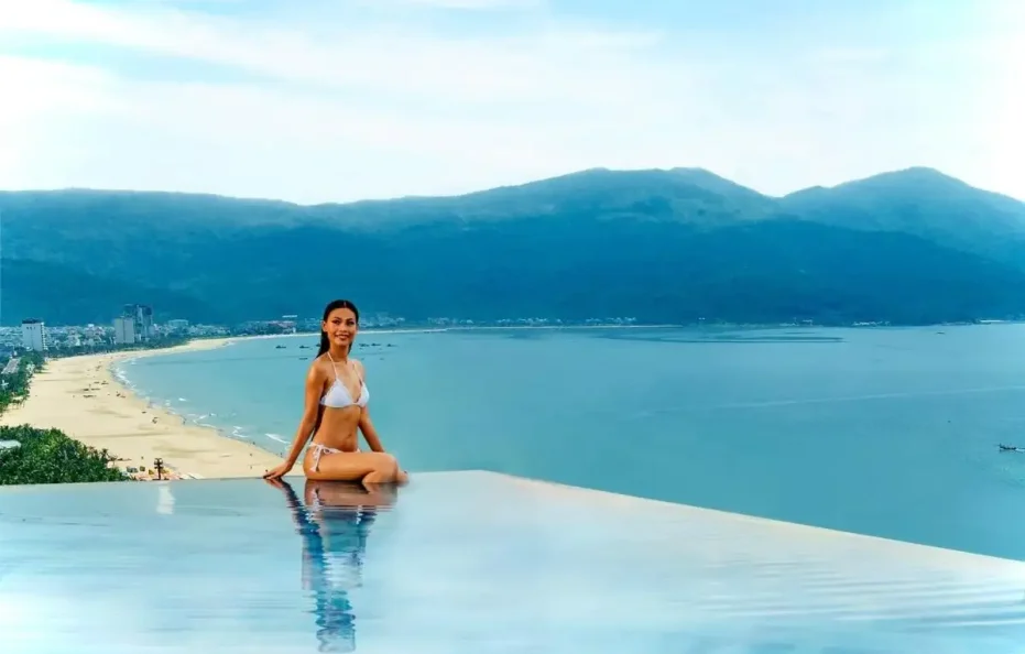 Mandila Beach Hotel