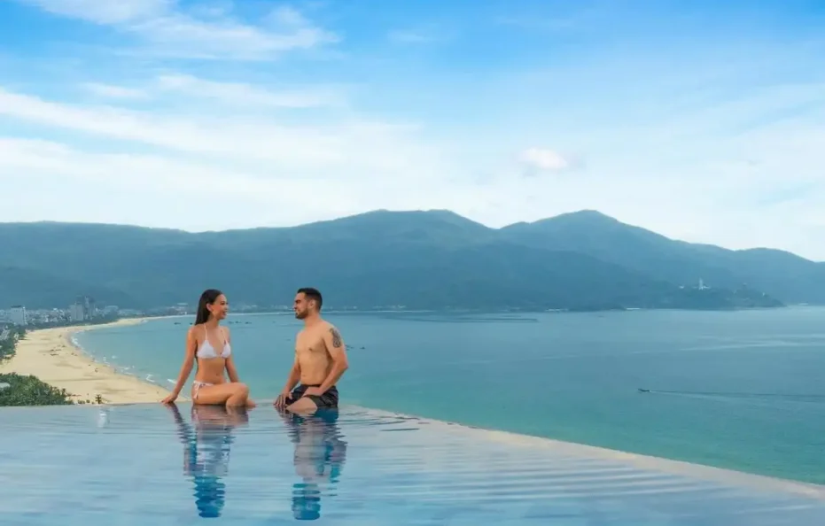 Mandila Beach Hotel
