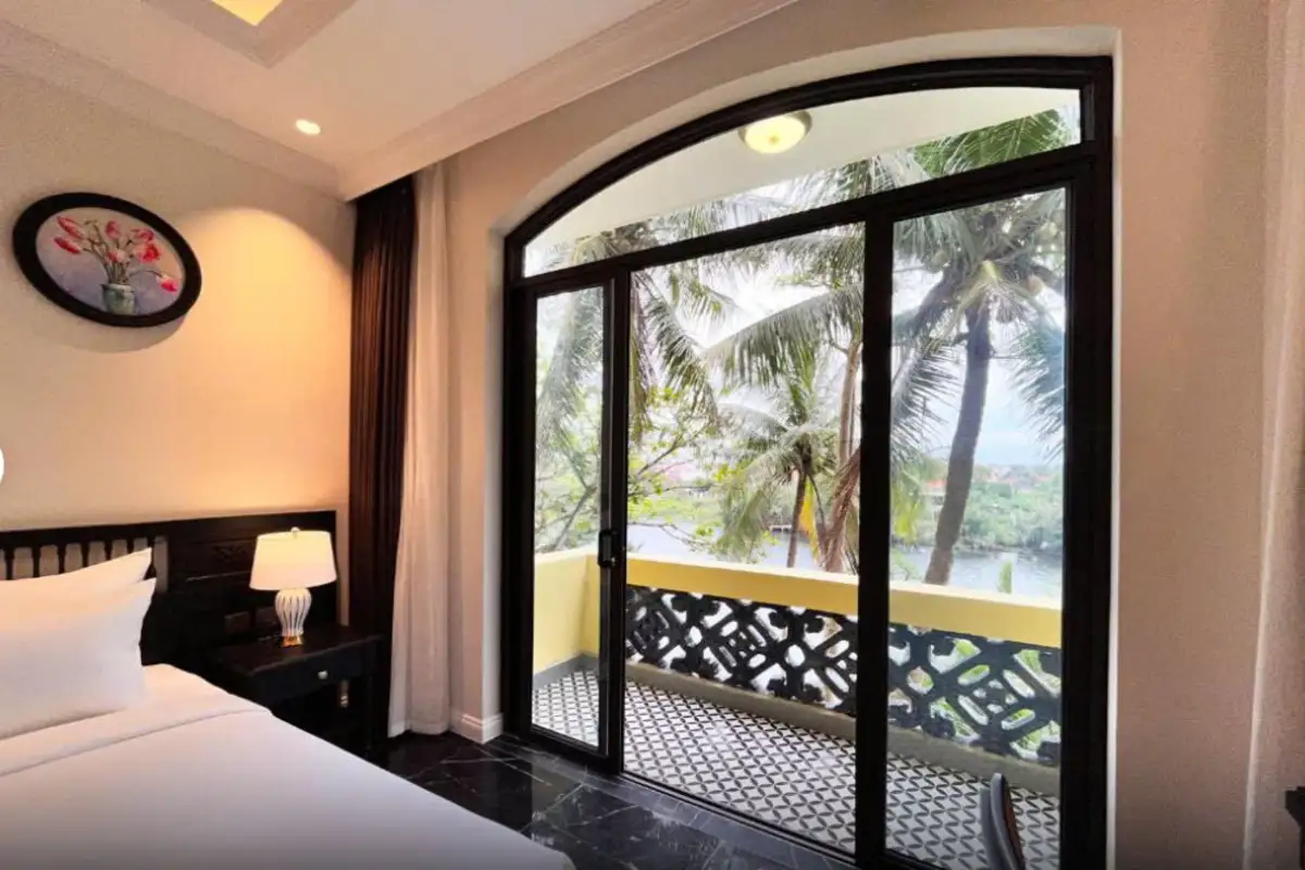 Hình ảnh minh họa: Premier Twin River/pool View With Balcony
