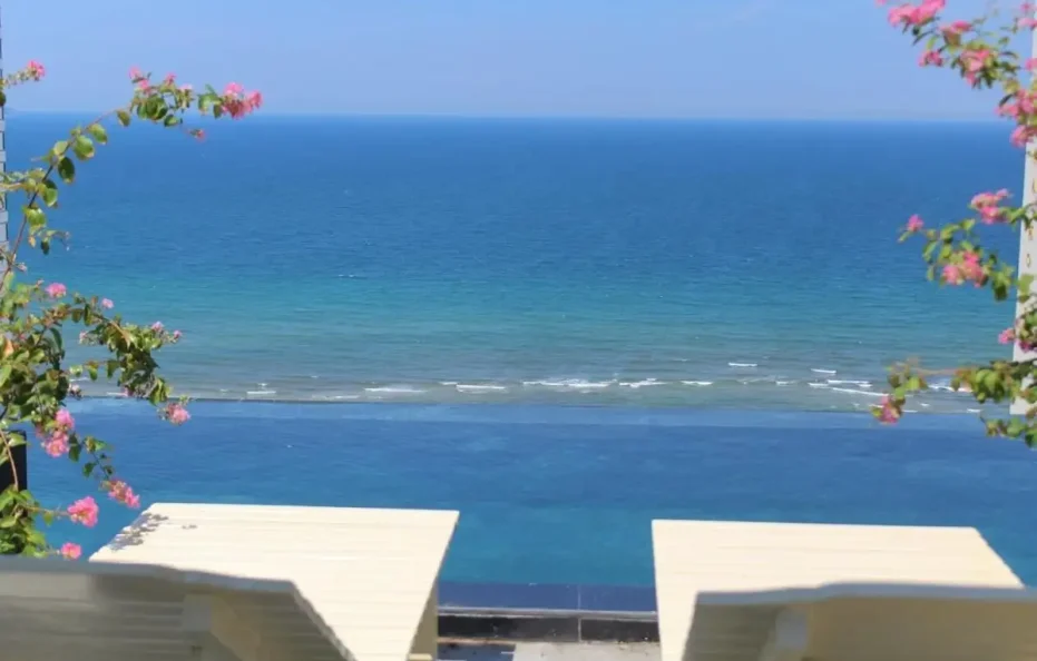Santa Luxury Hotel