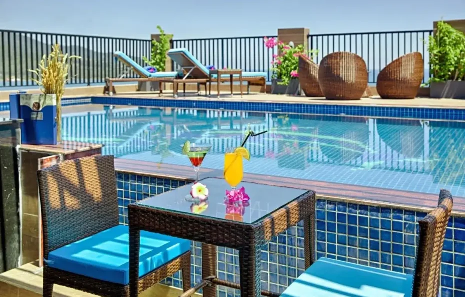 Seashore Hotel & Apartment