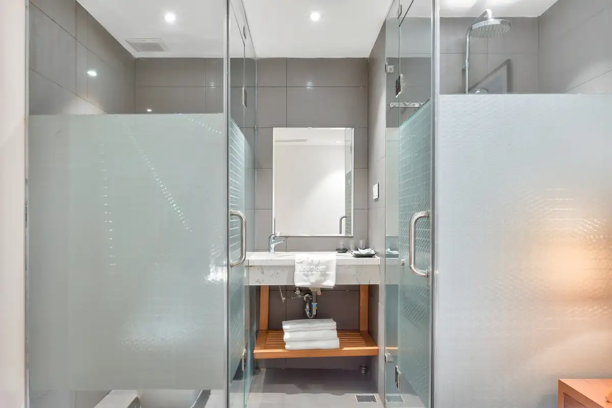 Hình ảnh minh họa: Standard Triple No Window, No View