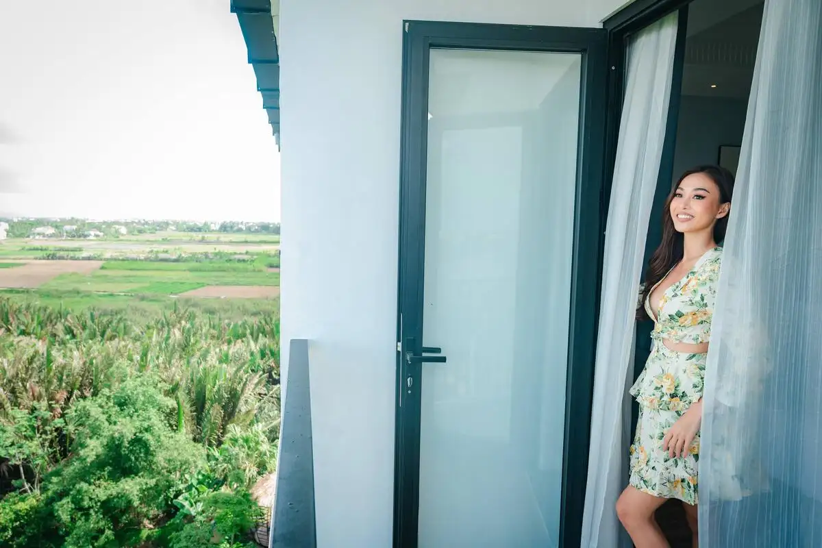 Hình ảnh minh họa: Deluxe River View Balcony