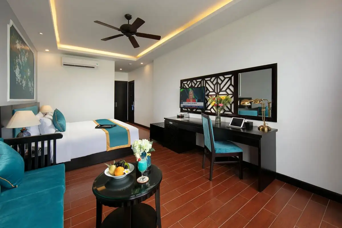 Hình ảnh minh họa: Silk Suite Double/twin Grand River View & Balcony