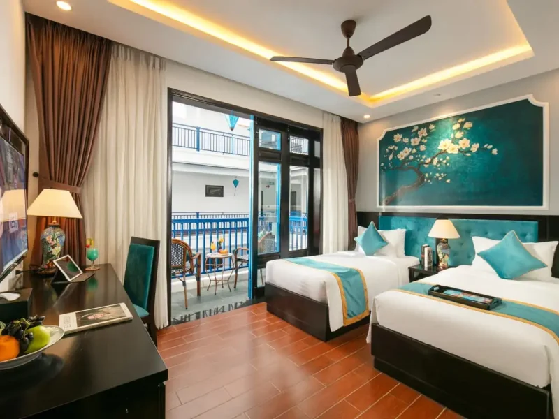 Hình ảnh minh họa: Suite Family Connecting Pool View & Balcony