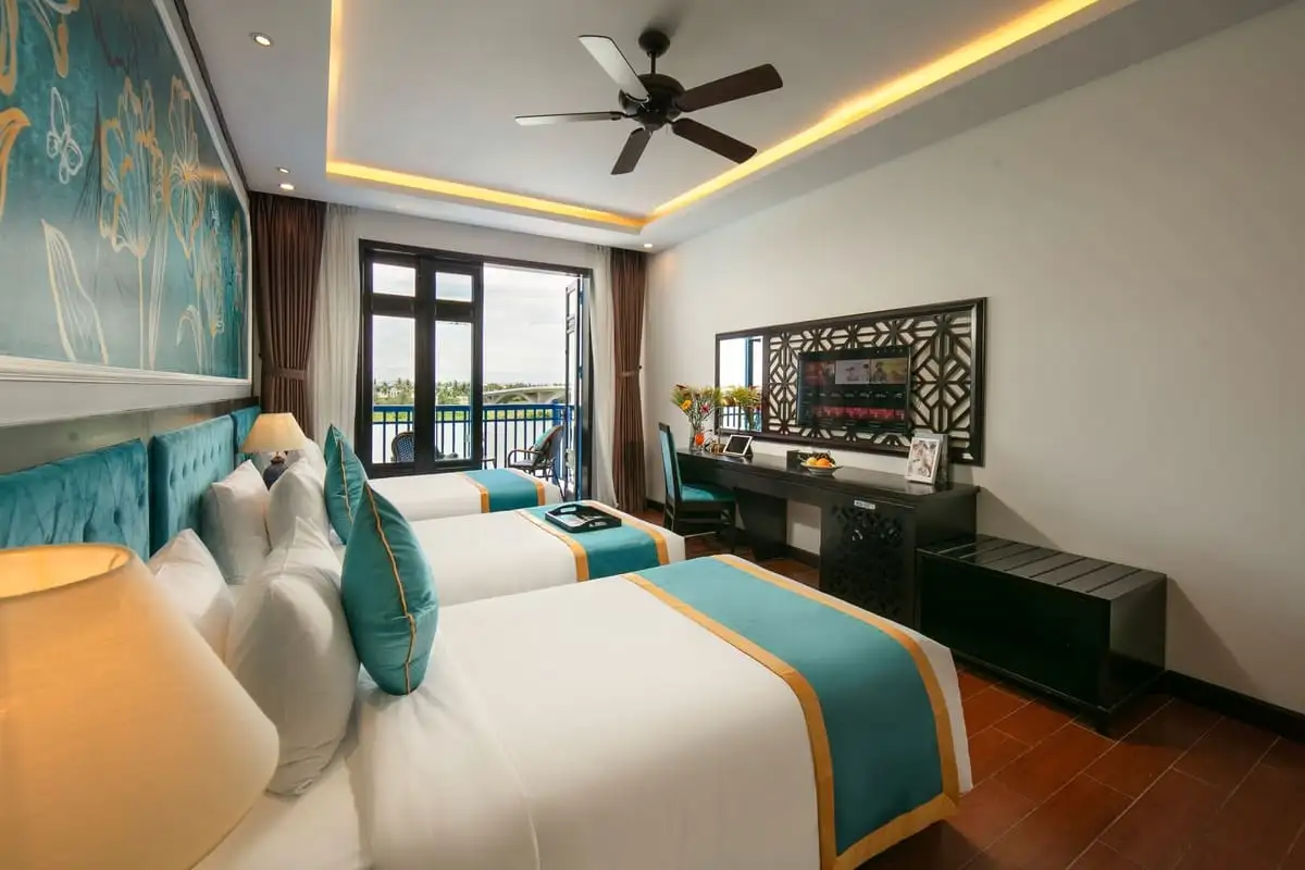 Hình ảnh minh họa: Triple Premium Grand River View & Balcony