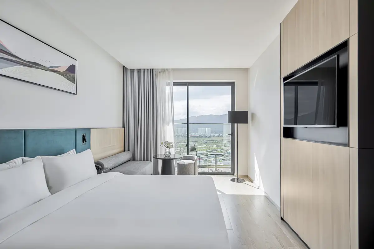 Hình ảnh minh họa: Mountain View With Balcony