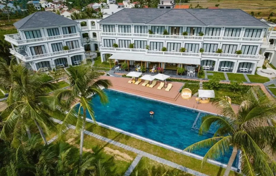 Moodhoian Riverside Resort & Spa