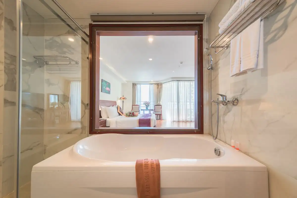Hình ảnh minh họa: Deluxe Ban Công View Xéo Biển