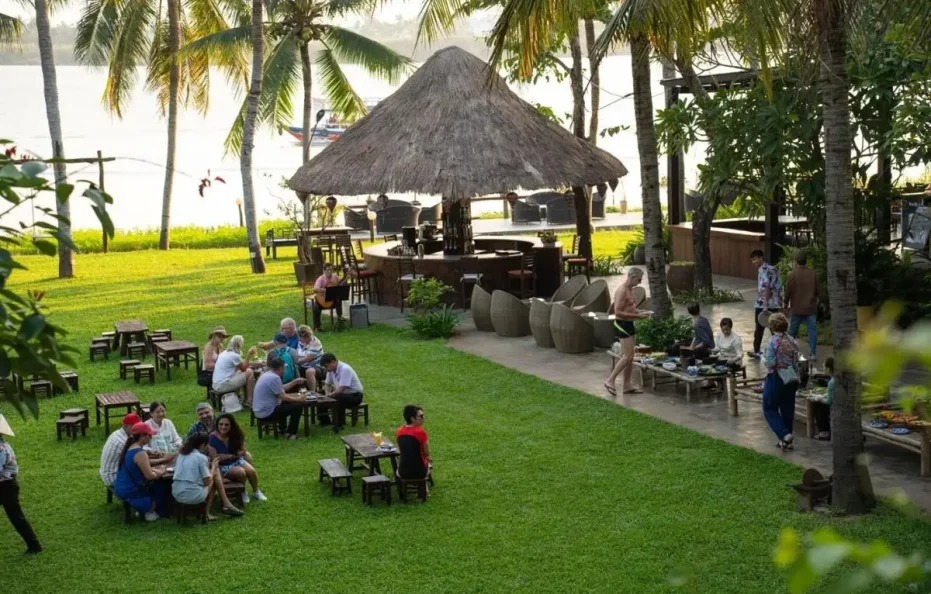 Vinh Hung Riverside Resort & Spa