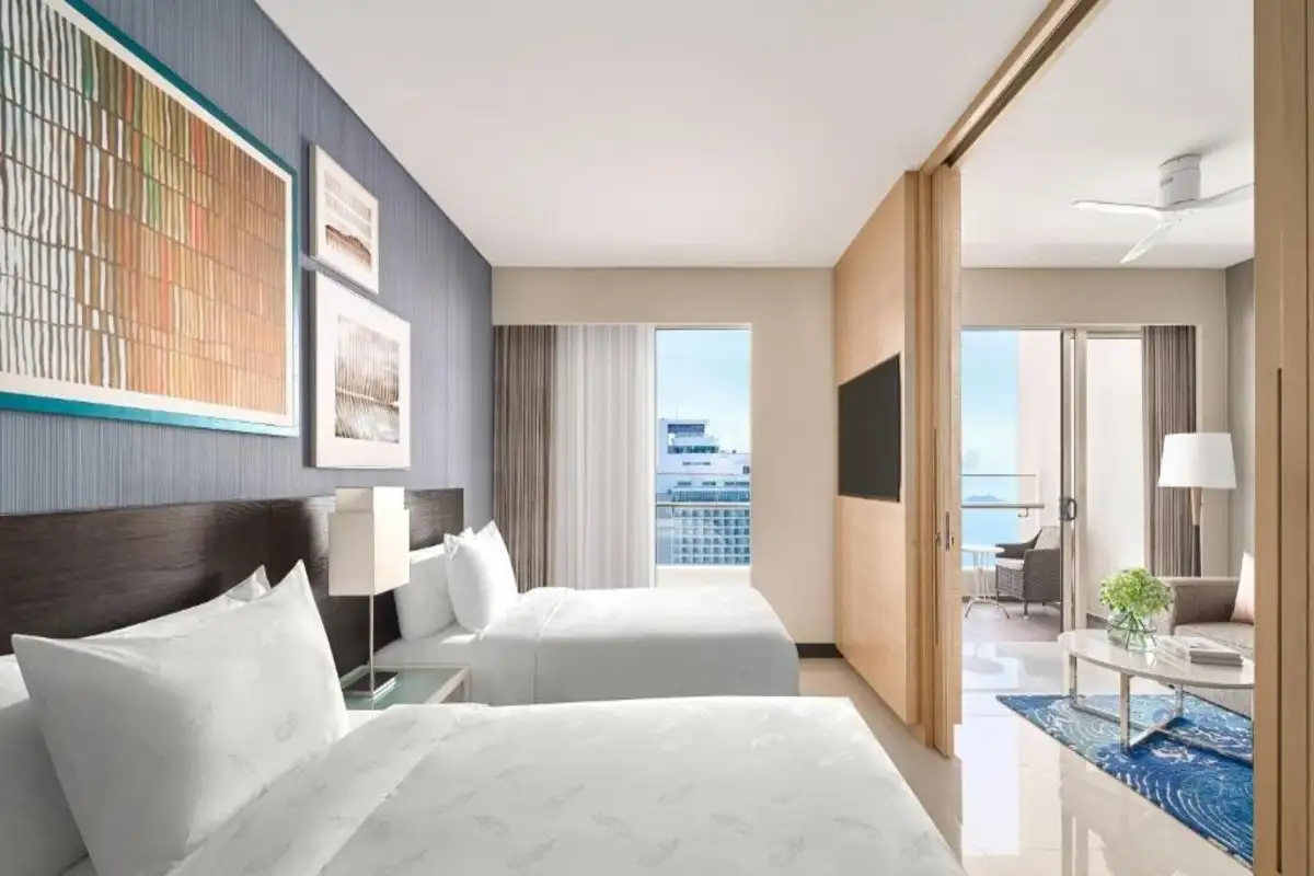 Hình ảnh minh họa: 1 King 2 Single 2 Bedrooms Suite City View