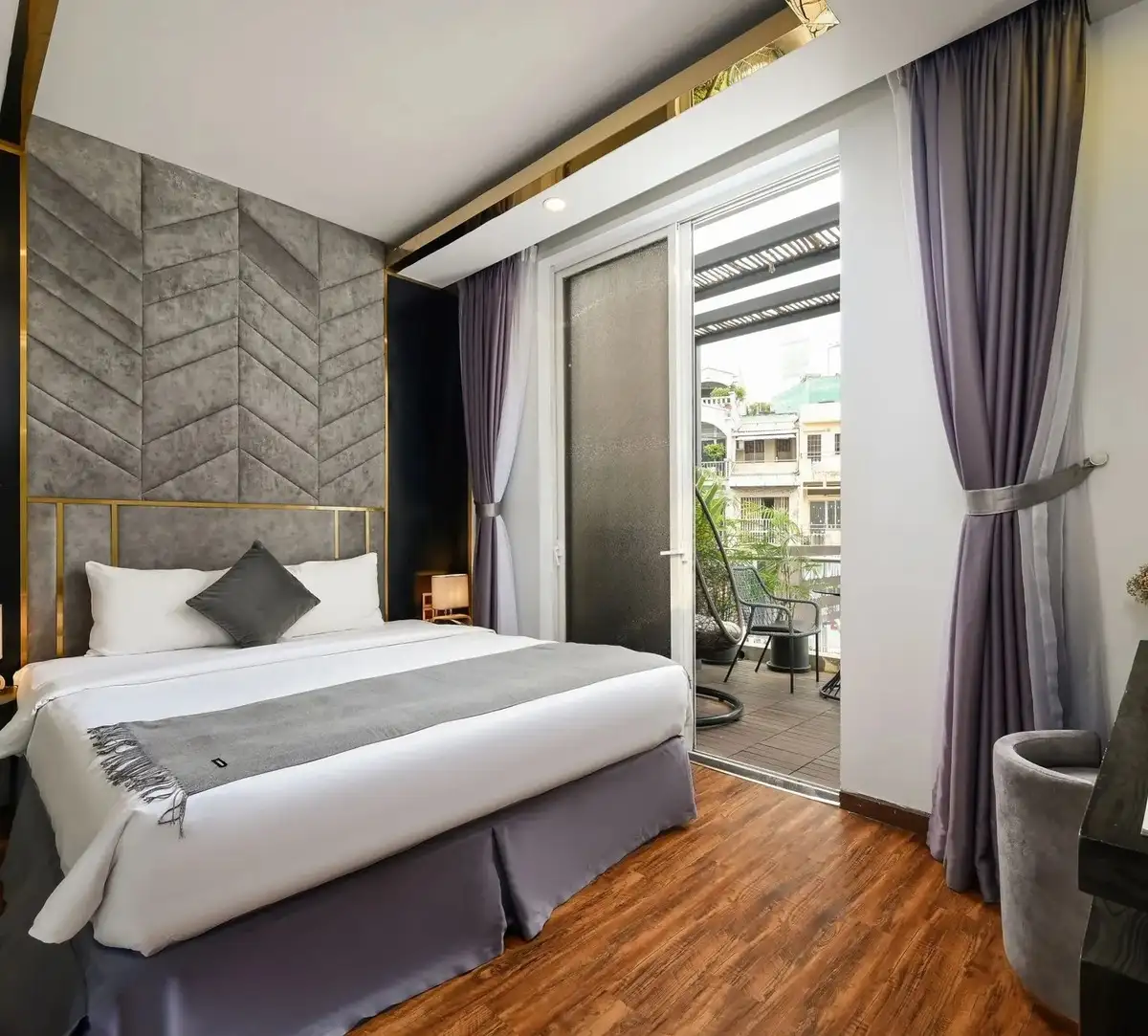 Hình ảnh minh họa: Premium Triple