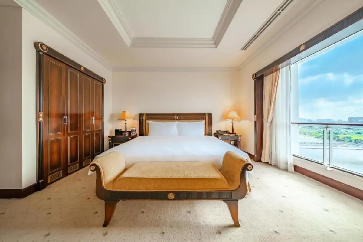 Hình ảnh minh họa: Deluxe Suite