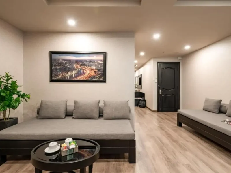 Hình ảnh minh họa: Family Suite (01 King Bed, 02 Sofa)