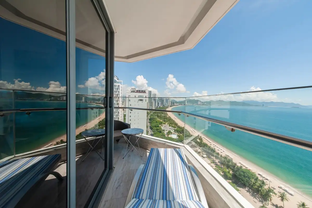 Hình ảnh minh họa: Queen Ann Suite Ocean View Balcony